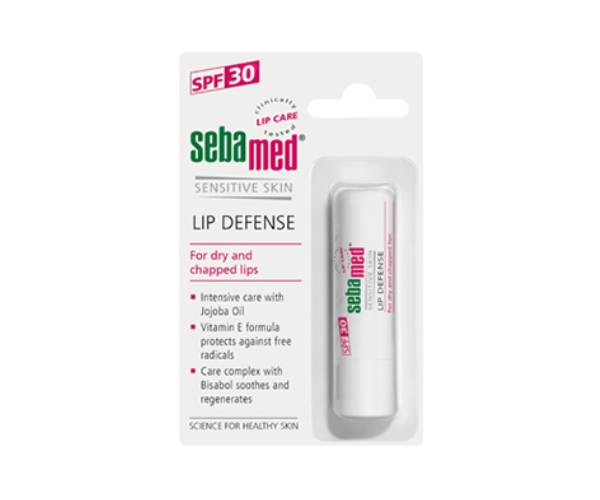 مرطب لحماية الشفاه الجافة والمتشققة spf30
